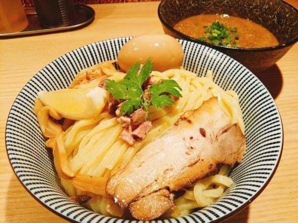 「ラム豚骨つけ麺（味玉のせ）」@自家製麺 MENSHO TOKYOの写真