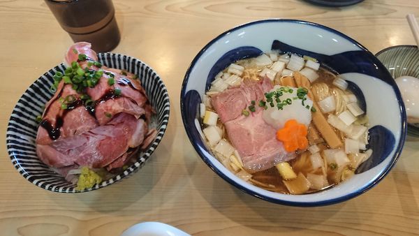「【限定】鮪みぞれそば 750円 + チャーシュー丼 430円」@寿製麺よしかわ 坂戸店の写真