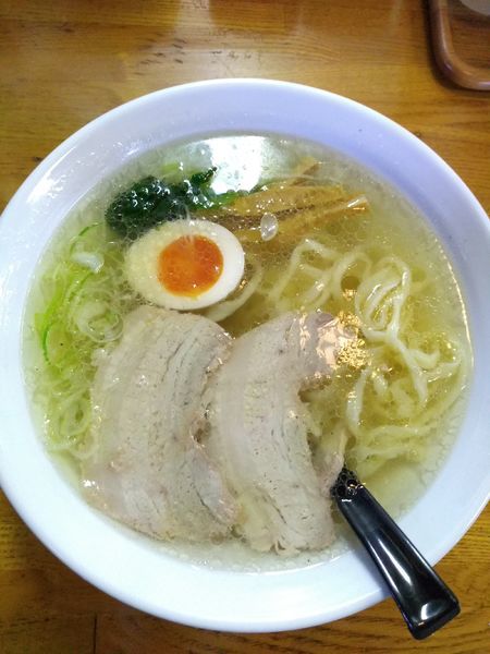 「塩らーめん 702円」@らーめん義の写真