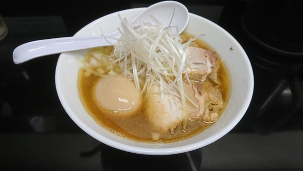 「煮干し中華そばNORMAL 煮玉子」@煮干中華そば のじじR 我孫子店の写真