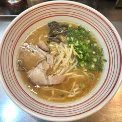 源流博多ラーメン (650円)