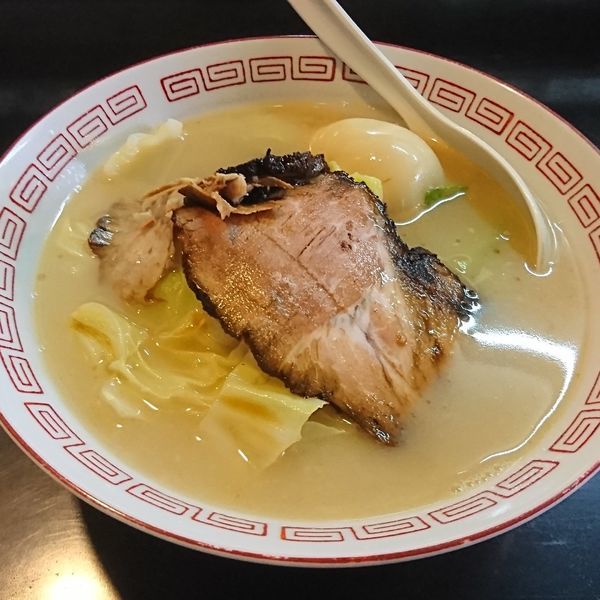 「五香ラーメン 味玉」@13湯麺の写真