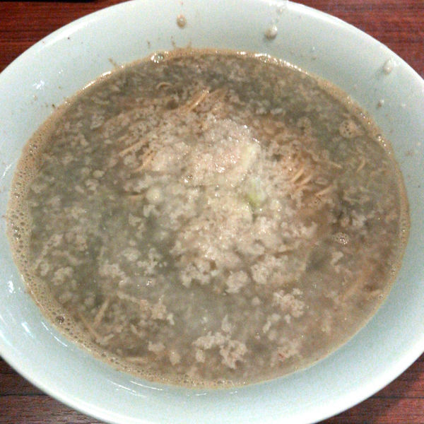 「かけ（細麺）300円　背脂　10円」@麺＆cafe Coi.Coi.の写真