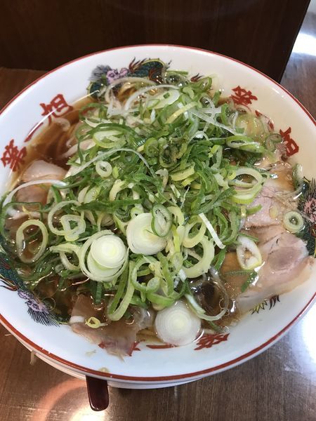 「ラーメン、九条ネギ増し」@本家 第一旭 新宿店の写真