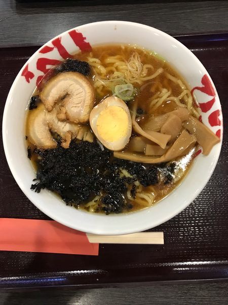 「武蔵野醤油ラーメン・大盛り 650円、大盛り+93円」@茶処 浮雲の写真