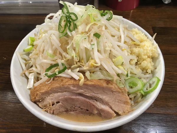 「ラーメン 豚一切れ」@ちばから 渋谷道玄坂店の写真