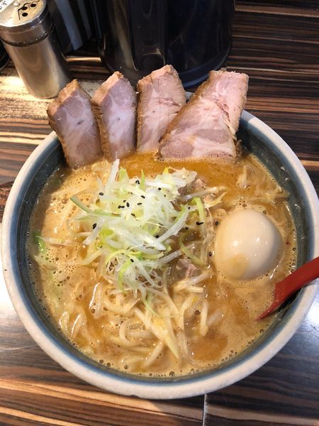 「海の焼き豚味玉そば」@中華そば 螢の写真