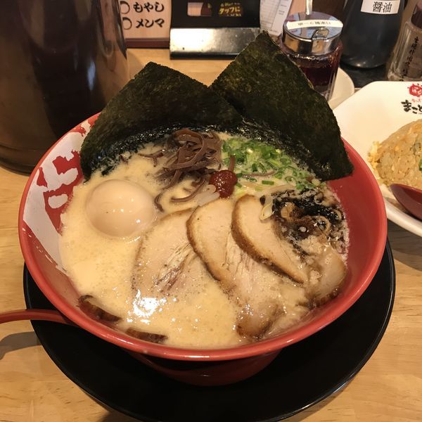 「全部のせ牛じゃんラーメン（クーポン半額￥534）」@ラーメン まこと屋 厚木山際店の写真