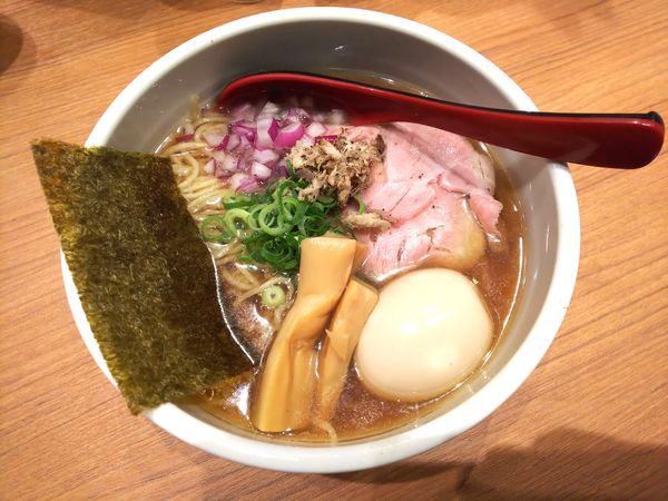 「【数量限定】味玉鯵煮干そば　900円」@煮干中華そば 鈴蘭 新宿店の写真