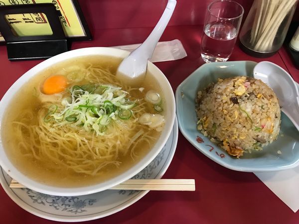 「月見かけそば+半チャーハン」@かし亀の写真