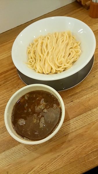 「つけ麺（中盛）８７０円」@麺や 七彩 八丁堀店の写真