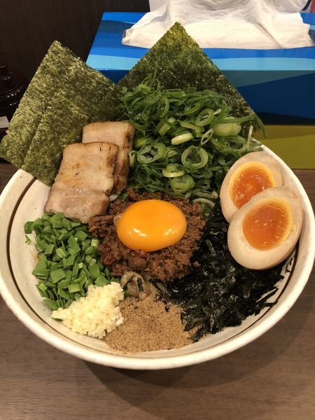 「DX台湾まぜそば」@麺屋はるか 原宿店の写真