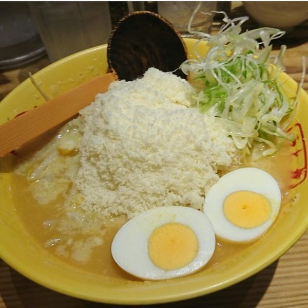 「チーズ味噌ラーメン」@九十九ラーメン 津田沼店の写真