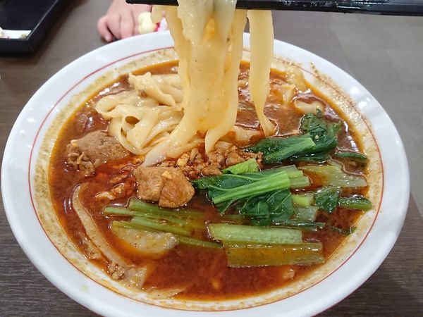 「麻辣刀削麺 (お値段失念w)」@宇都宮 黄金の華 イオンモール東久留米店の写真