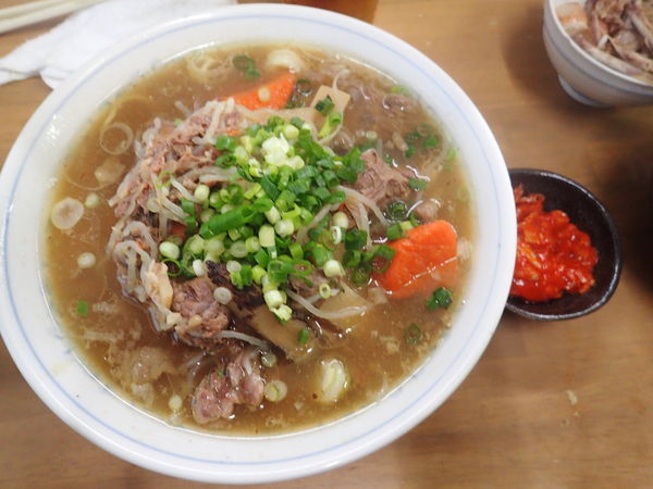 「Ｃ　牛骨スープにて　和牛スジ煮チャンジャ添え」@MENYA 食い味の道有楽の写真