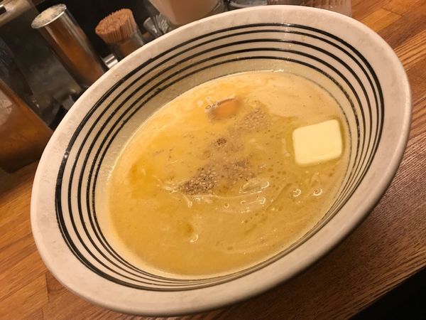「雲丹ラーメン＋追い飯(塩昆布)」@堂の浦 駅前店の写真