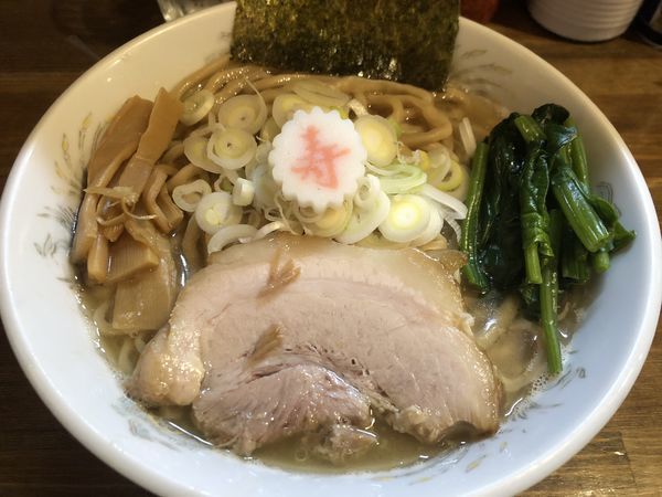 「白醤油ラーメン（800円）」@ラーメン豚極有の写真