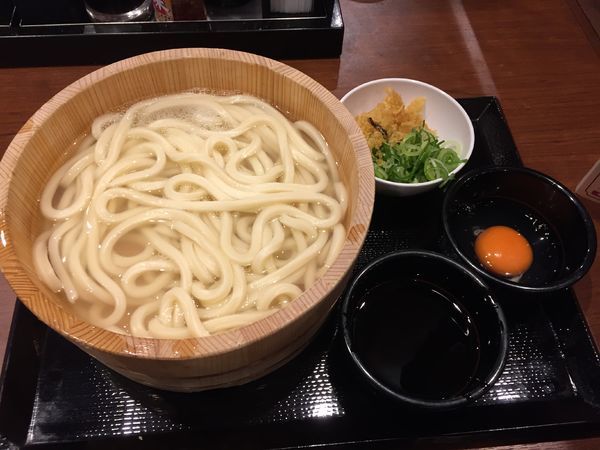 「釜揚げ(大)¥390+生卵¥70」@丸亀製麺 大宮すずらん通り店の写真