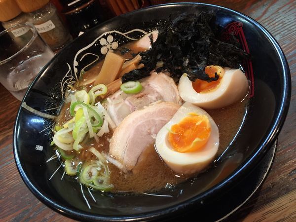 「特製中華そば」@金澤濃厚中華そば 神仙の写真