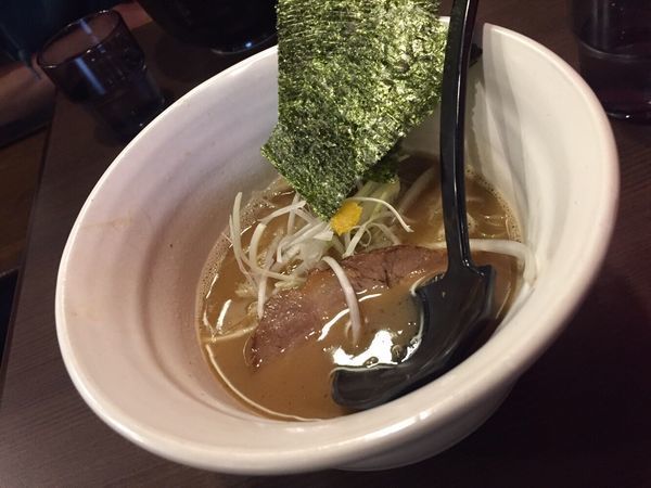 「細麺ラーメン」@麺屋 奨 TASUKU 町田店の写真