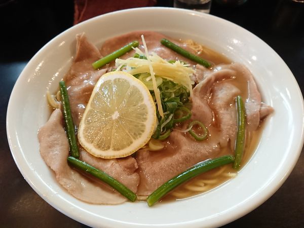 「【限定】牛タンしゃぶしゃぶらーめん880円＋味玉(ﾗｰﾊﾟｽ」@麺家 うえだの写真