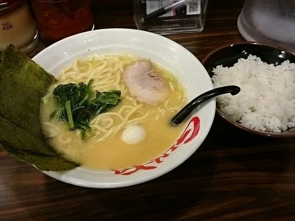 「味噌ラーメン」@横浜家系ラーメン 吟家 旭店の写真