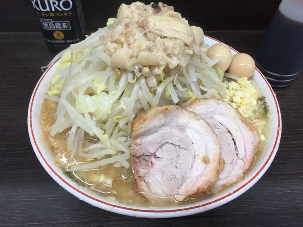 「小ラーメン(ニンニク少しヤサイアブラ)＋ウズラ＋ショウガ」@ラーメン二郎 川越店の写真