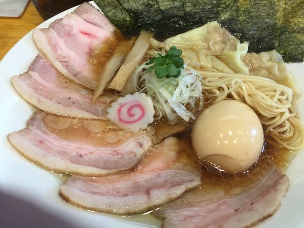 「大山鶏の中華そば 特製（950円）」@麺匠 金衛門の写真