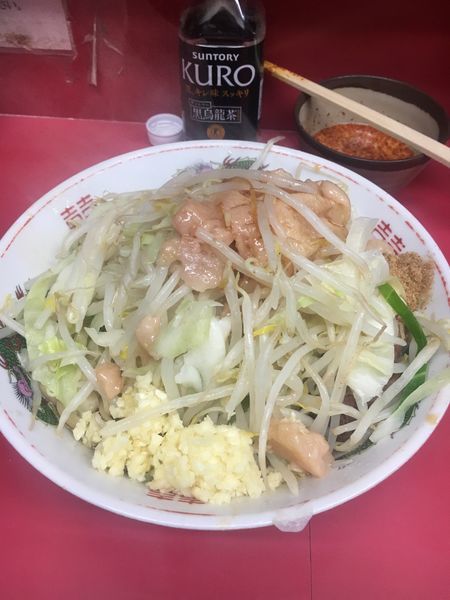 「大汁なし  玉子  全部 ➕ ニンニク多め」@ラーメン二郎 環七一之江店の写真