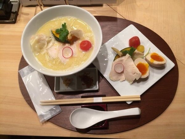 「特製鶏白湯SOBA」@銀座 篝 本店の写真