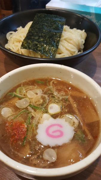 「つけ麵中盛」@自家製熟成麺 吉岡 田端店の写真