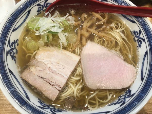 「純塩煮干そば 800円」@くじら食堂 nonowa東小金井店の写真