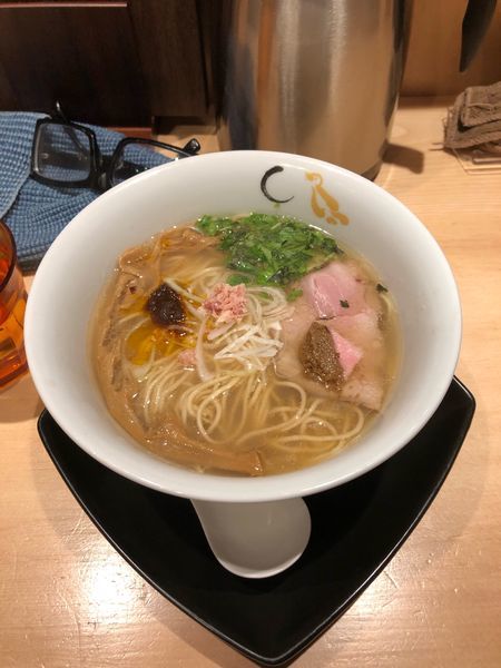 「真鯛と蛤の塩そば」@SOBAHOUSE 金色不如帰 新宿御苑本店の写真