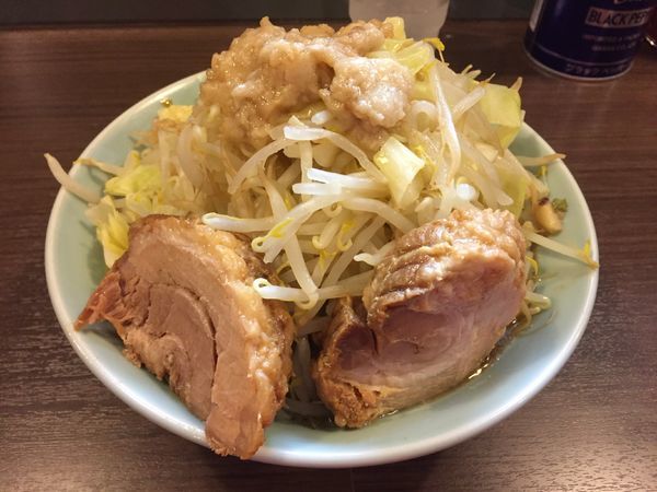 「ラーメン小(ヤサイマシニンニク少なめアブラ)」@かじろうramen7の写真