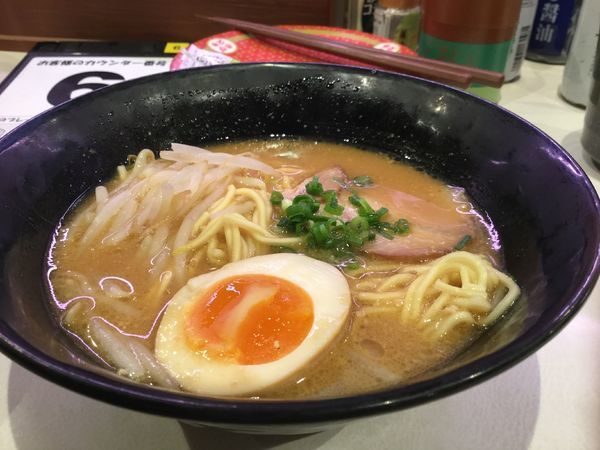 「濃厚！北海道味噌ラーメン388円」@はま寿司 ポンテポルタ千住店の写真