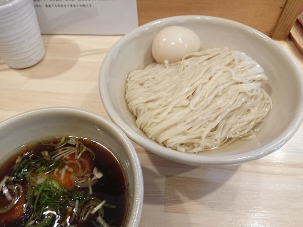「鰹昆布出汁 味玉・醤油つけ麺 950円」@迂直の写真