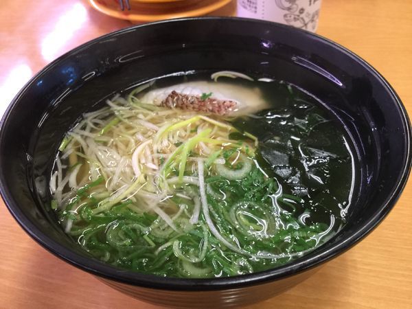 「鯛だし塩ラーメン356円」@スシロー 環七青井店の写真