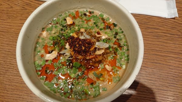 「バランス 1000円」@喜界島担々麺 香 北の浜部屋の写真