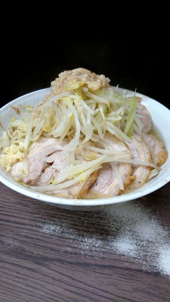 「大豚890円ニンニク少し他全増し」@ラーメン二郎 横浜関内店の写真