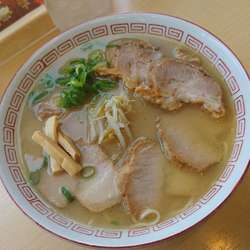 支那そば　肉入り　大盛