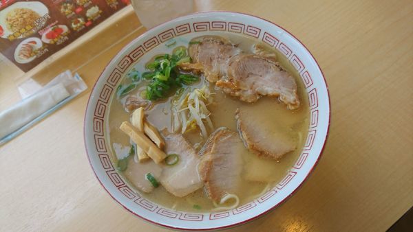 「支那そば 肉入り 大盛」@支那そば 三八 黒崎店の写真