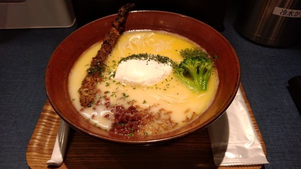 「鶏白湯そば　大盛」@麺巧 潮の写真