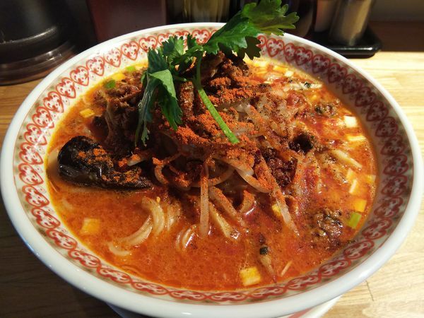 「【限定】スパイシー担々麺　※大辛　（大盛り：サービス券）」@麺肴 ひづきの写真