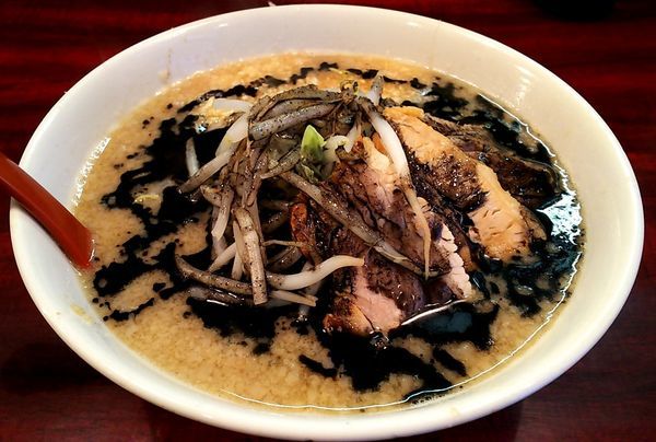 「ミニラー黒 ブタ」@ゴリラーメンの写真