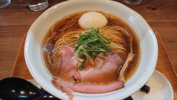 「味玉醤油と貝のラーメン・大盛り」@ラーメン 健やかの写真