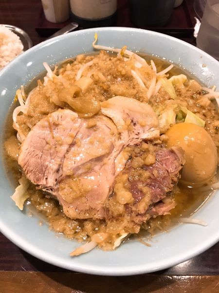 「ラーメン小」@立川マシマシ 8号店の写真