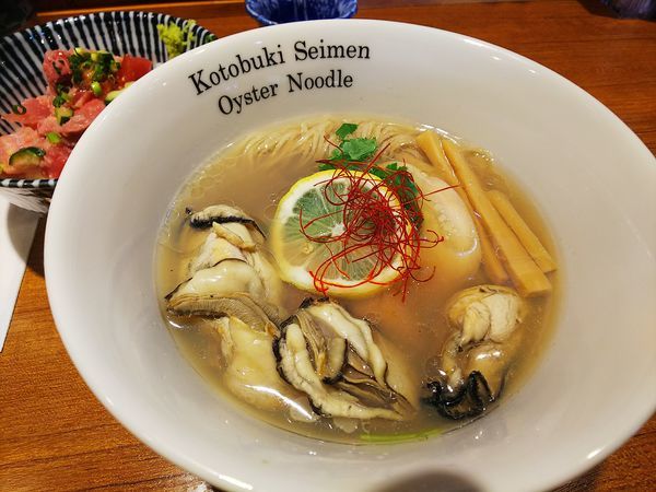 「カキそば」@寿製麺よしかわ 川越店の写真