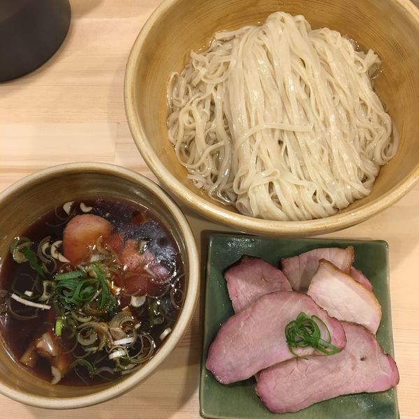 鰹昆布出汁つけ麺+チャーシュー