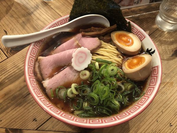 「特製醤油らーめん大盛」@井田商店の写真