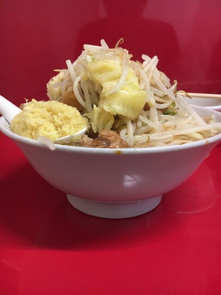 「小ラーメン 青ネギ  ショウガ  玉子  ヤサイちょいマシ ニン」@ラーメン二郎 西台駅前店の写真